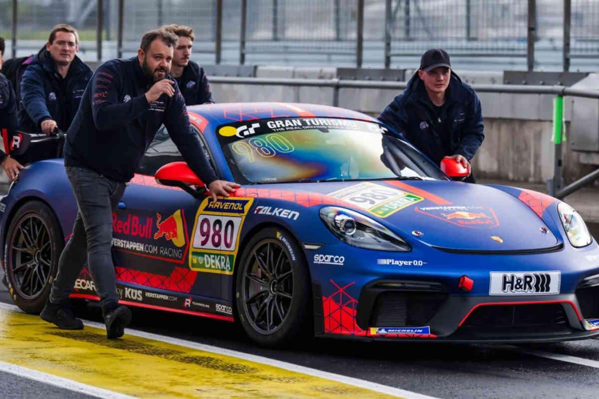 Vasdappen Na Green Hell Call - Hariri