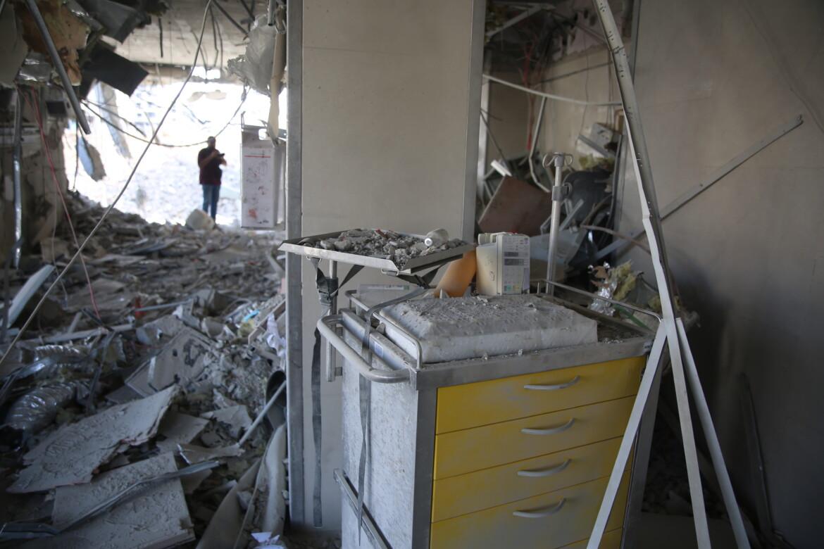 Ritornata l'assistenza delle auto, distrutto l'ultimo ospedale |poster