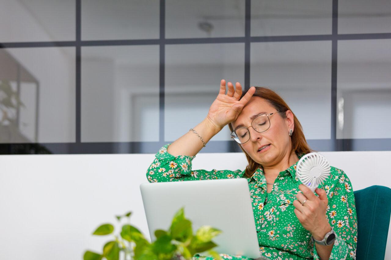 Menopause and Work: The Invisible Price Women Pay |Im a woman