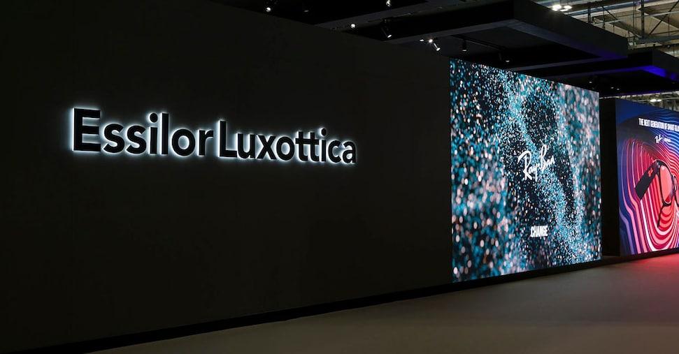 ICislux sembra il 20% e Nikon - IL e 24 minerali